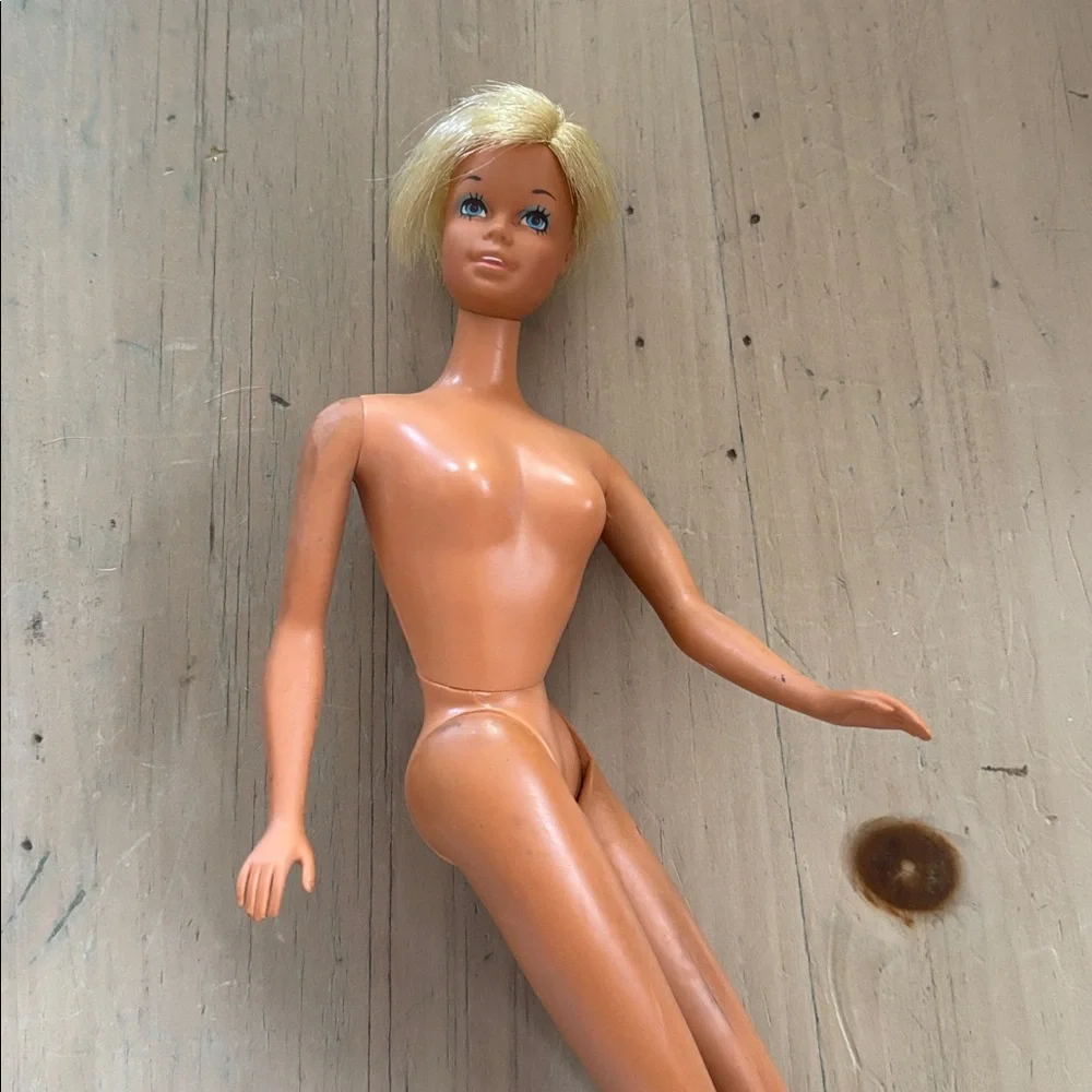 Malibu Twist ‘n Turn Barbie